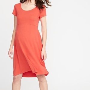 Maternity ponte-knit fit & flare dress siz…